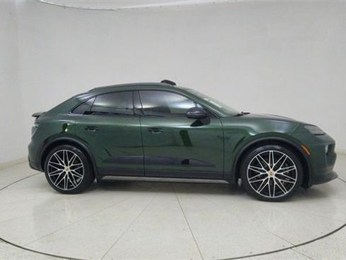 Used 2025 Porsche Macan 4S Electric image 62