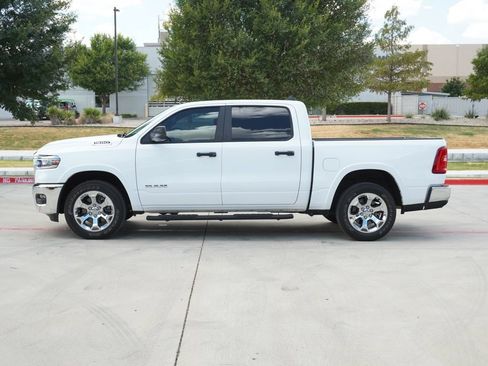 Used 2026 RAM 1500 Lone Star AWD/4WD image 2