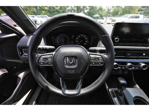 Used 2023 Honda Civic Sport image 13