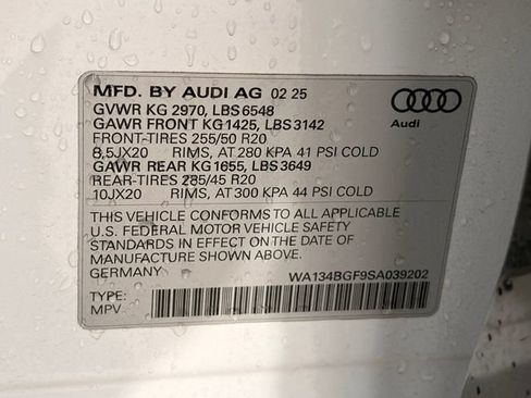 Used 2025 Audi Q6 e-tron Prestige w/ Black Warm Weather Package AWD/4WD image 38