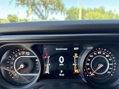 New 2025 Jeep Gladiator Mojave image 18