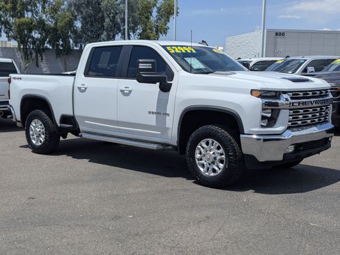 Used 2021 Chevrolet Silverado 3500 LT w/ Convenience Package AWD/4WD image 1