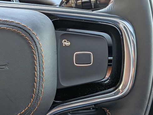 Certified 2025 Lincoln Navigator Black Label image 31