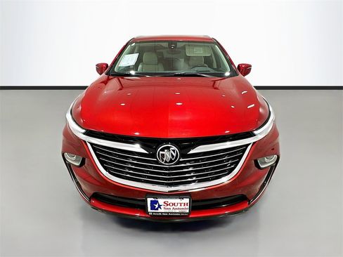 Used 2023 Buick Enclave Premium image 2