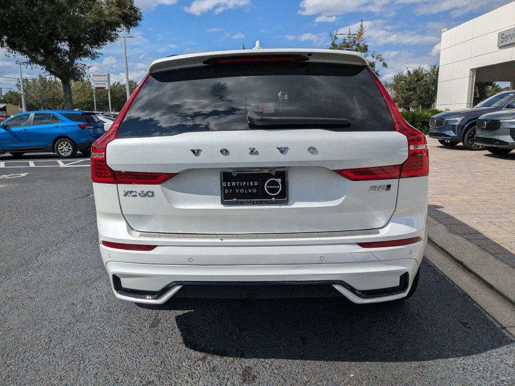 Used 2024 Volvo XC60 B5 Plus w/ Protection Package Premier AWD/4WD image 5