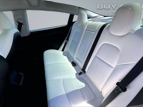 Used 2022 Tesla Model 3 Long Range AWD/4WD image 25