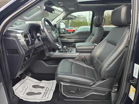 Used 2023 Ford F150 Lariat w/ Trailer Tow Package image 11