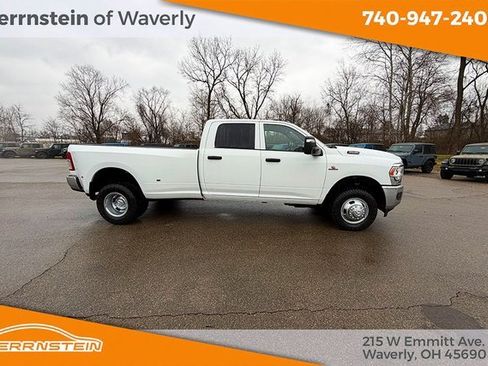Used 2024 RAM 3500 Tradesman w/ Chrome Appearance Group image 30
