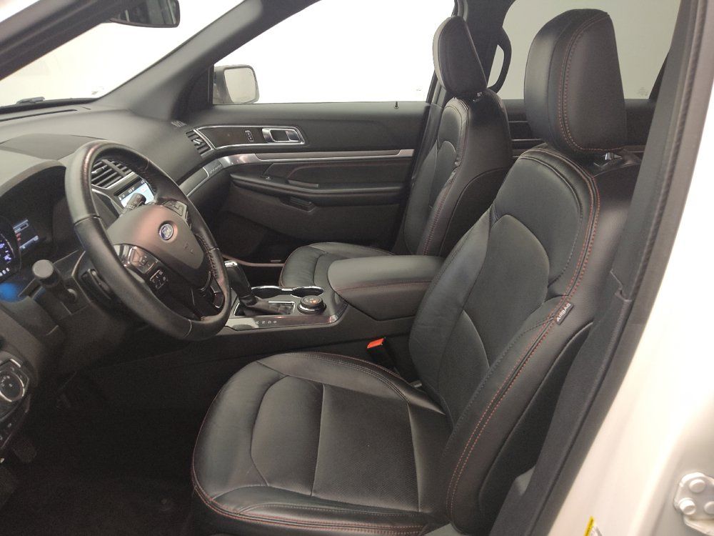 Used 2018 Ford Explorer Sport w/ Ford Safe & Smart Package AWD/4WD image 17