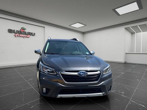 Certified 2022 Subaru Outback Touring XT AWD/4WD image 3