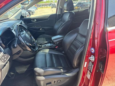 Used 2019 Kia Sorento EX w/ EX Touring Package AWD/4WD image 11