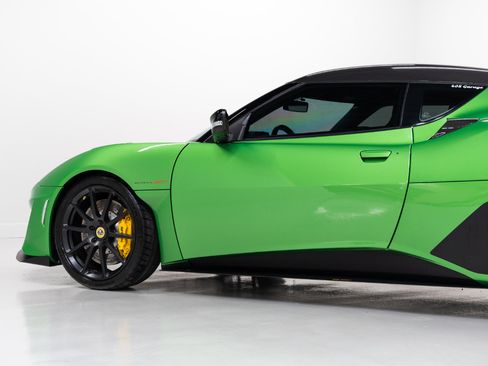 Used 2021 Lotus Evora image 34