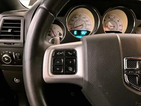 Used 2014 Dodge Challenger R/T w/ Electronics Convenience Group RWD image 18