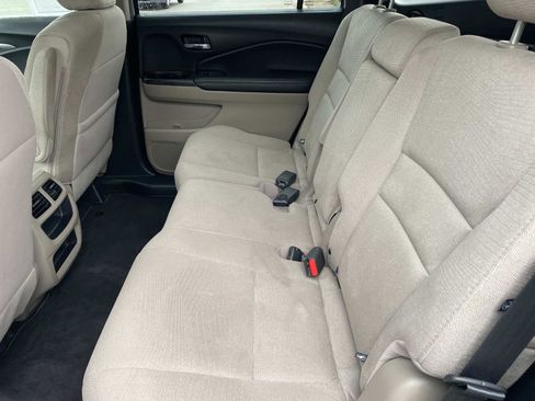 Used 2017 Honda Pilot LX image 17