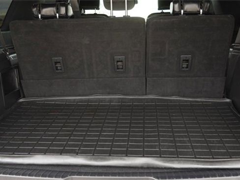 Used 2021 Ford Expedition Max XLT image 13