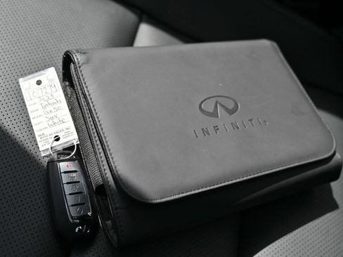 Used 2023 INFINITI QX50 Luxe AWD/4WD image 32