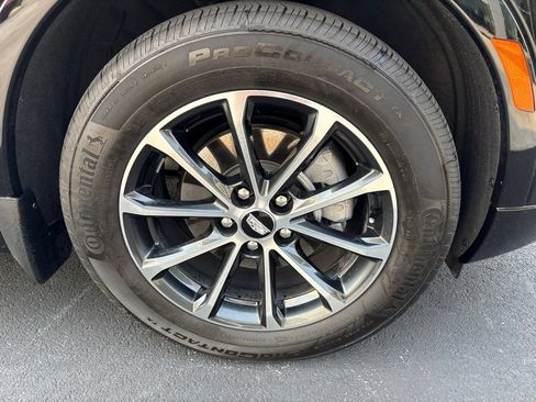 Used 2025 Cadillac XT4 Sport AWD/4WD image 12