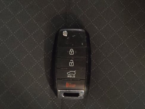 Used 2020 Kia Sorento FWD V6 image 31