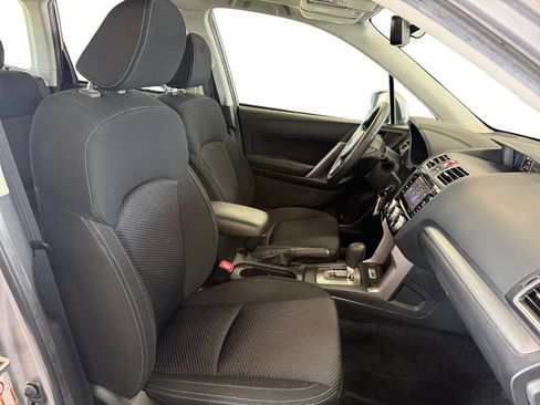 Used 2018 Subaru Forester 2.5i Premium w/ All-Weather Package AWD/4WD image 16