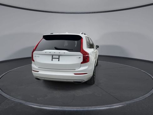Used 2018 Volvo XC90 T6 Momentum w/ Convenience Package image 7
