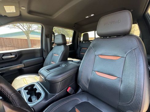Used 2019 GMC Sierra 1500 AT4 w/ AT4 Premium Package AWD/4WD image 23