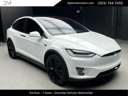 Used 2020 Tesla Model X Long Range image 9