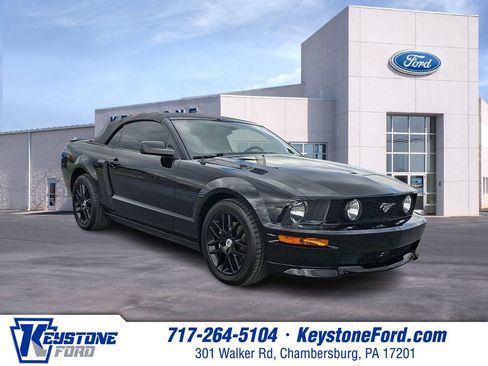 Used 2007 Ford Mustang GT Premium RWD image 1
