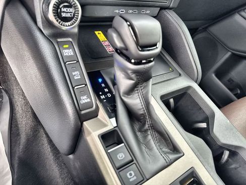 Used 2025 Toyota Land Cruiser image 28