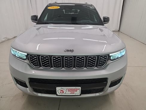 Used 2023 Jeep Grand Cherokee L Summit AWD/4WD image 8