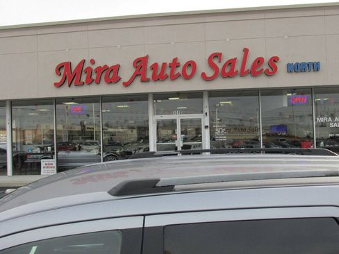 Used 2017 Dodge Journey SE w/ Flexible Seating Group FWD image 12