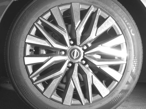 Used 2025 Nissan Altima 2.5 SV FWD image 15