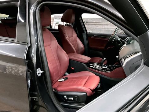 Used 2021 BMW X4 xDrive30i w/ M Sport Package image 10