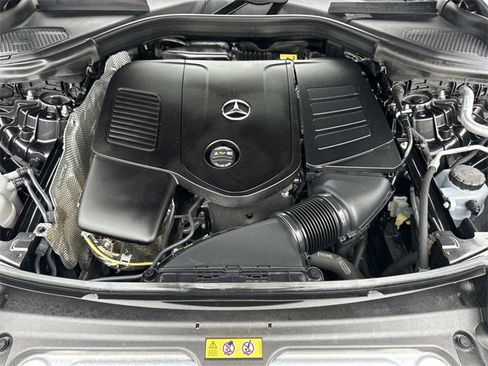 Certified 2025 Mercedes-Benz GLC 300 GLC 300 image 10