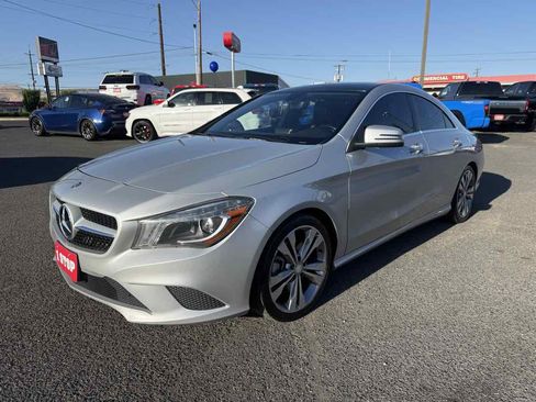 Used 2014 Mercedes-Benz CLA 250 image 3