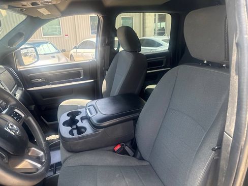 Used 2024 RAM 1500 Warlock AWD/4WD image 13