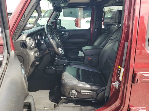 Used 2021 Jeep Wrangler Unlimited Sahara AWD/4WD image 13