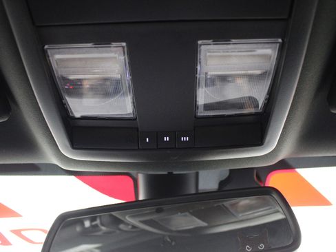 Used 2022 Dodge Challenger R/T Scat Pack RWD image 18