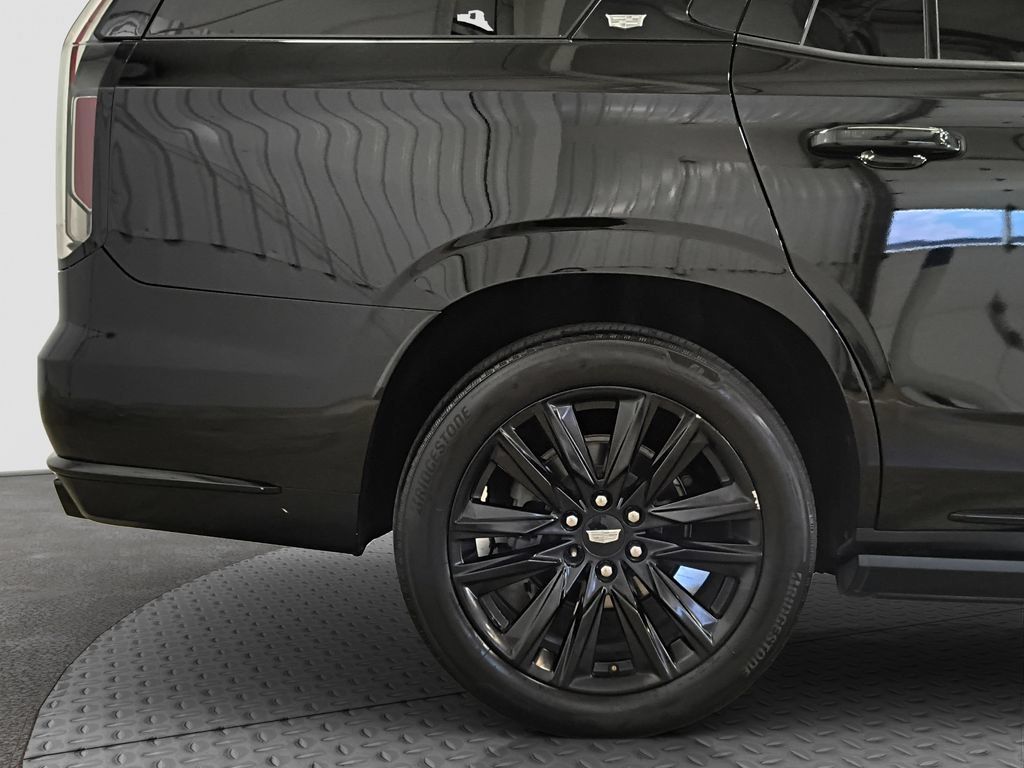 Used 2022 Cadillac Escalade Sport Platinum AWD/4WD image 27