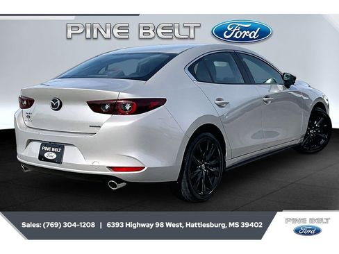 Used 2025 MAZDA MAZDA3 s FWD image 11