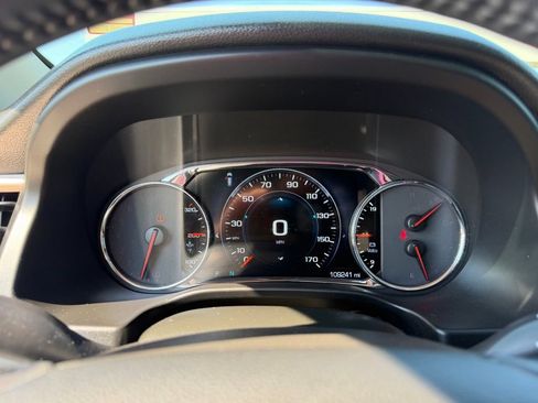 Used 2017 GMC Acadia Denali w/ Technology Package FWD image 34