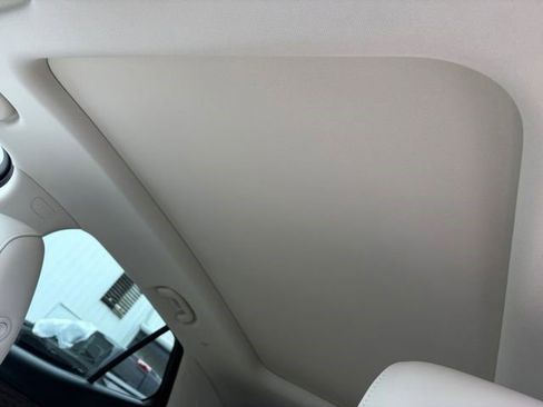 Certified 2023 Buick Envision Avenir image 25