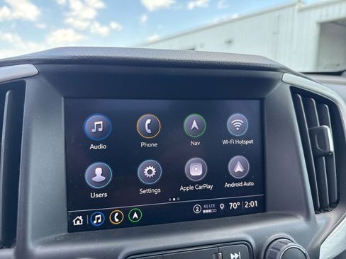 Used 2024 GMC Terrain SLT w/ Infotainment Package II image 24