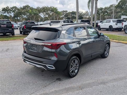 Used 2023 Kia Seltos S image 7