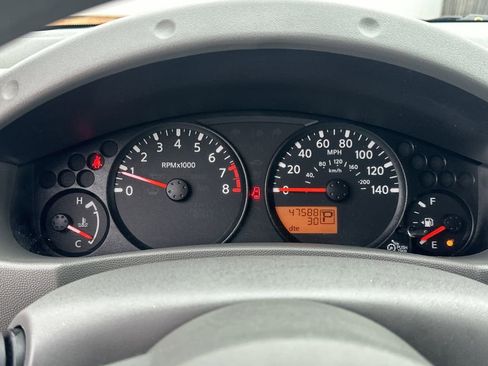 Used 2021 Nissan Frontier SV RWD image 27