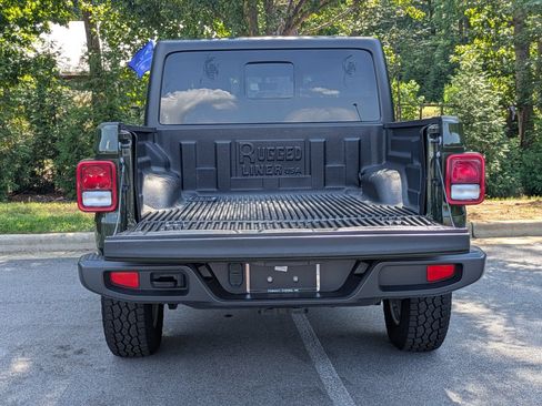 Used 2023 Jeep Gladiator Overland AWD/4WD image 28