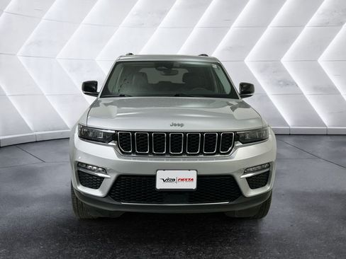 Used 2023 Jeep Grand Cherokee Limited AWD/4WD image 2