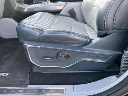 Used 2023 Ford F150 Limited image 12