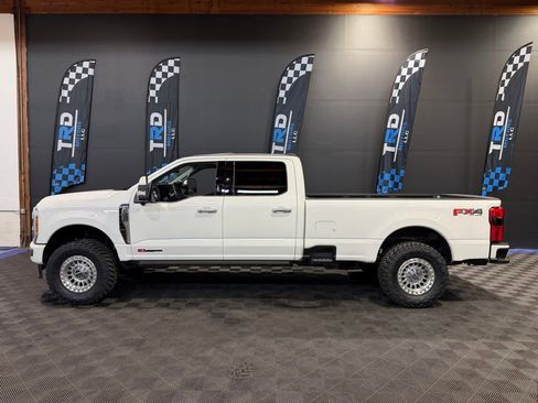 Used 2023 Ford F350 Limited w/ FX4 Off-Road Package AWD/4WD image 2