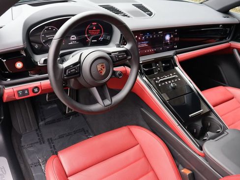 Used 2025 Porsche Panamera 4 image 11