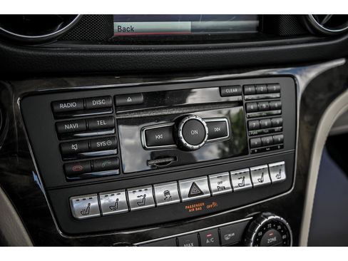 Used 2015 Mercedes-Benz SL 550 image 20